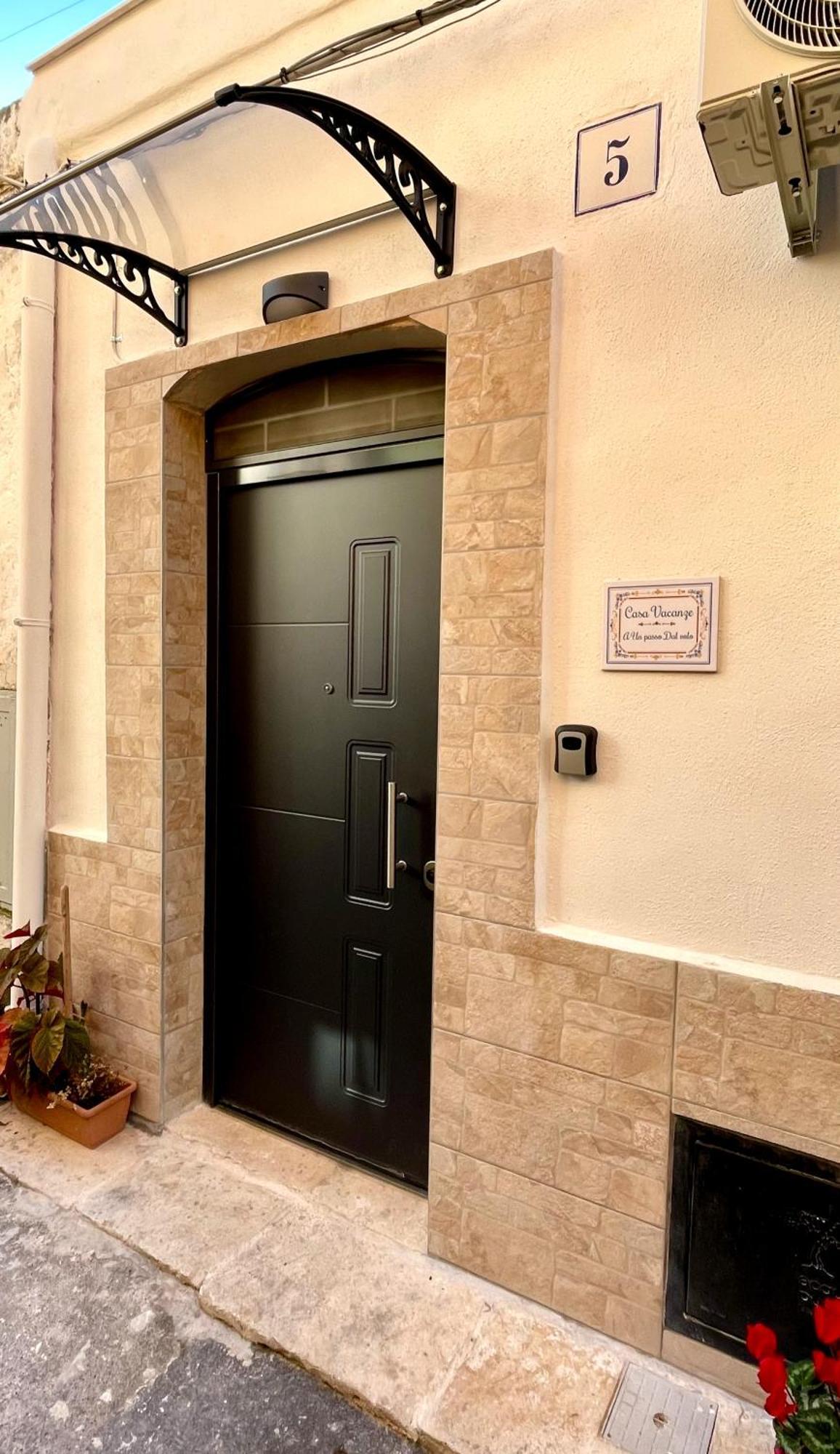 Casa Vacanze A Un Passo Dal Volo 巴里 外观 照片
